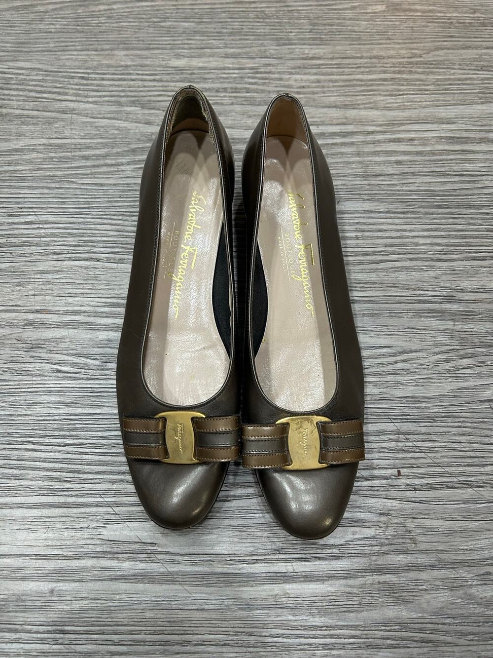 Salvatore Ferragamo Vintage Brown Leather Pumps Womens 7.5 A4 Italian Bow Heels